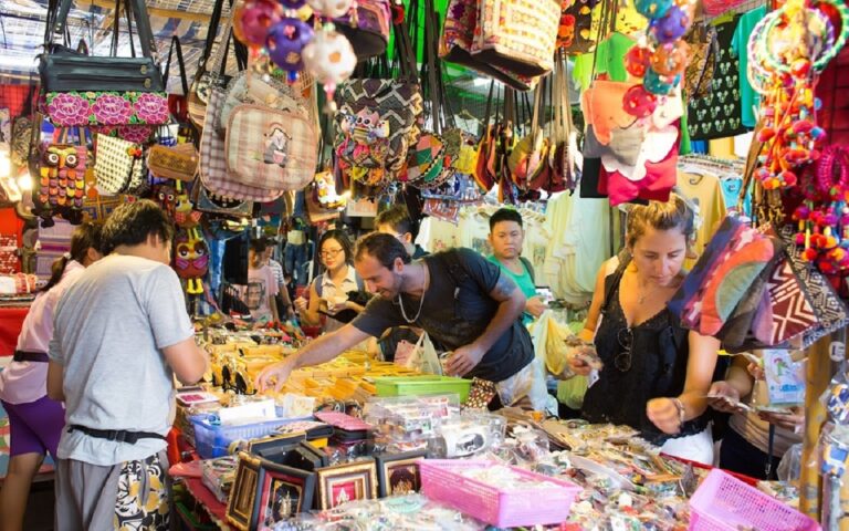 01-Chatuchak-Weekend-Market